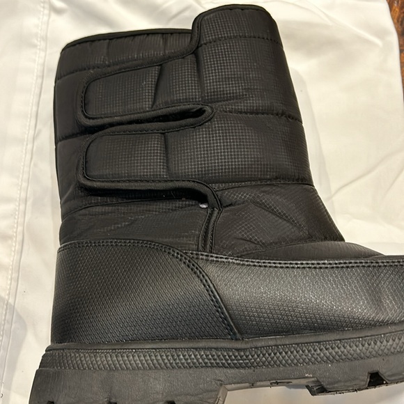rain/snow boots. European size 42. - Picture 3 of 4